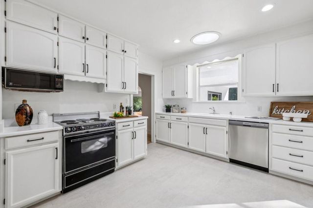 21531 Almaden Road, San Jose, CA 95120
