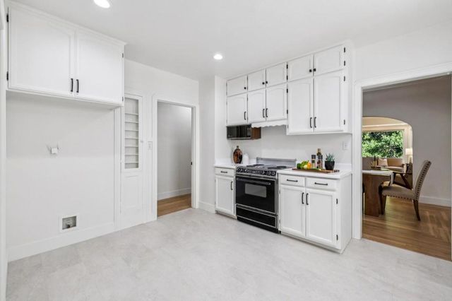 21531 Almaden Road, San Jose, CA 95120