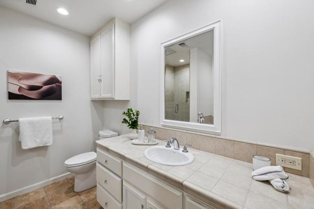 21531 Almaden Road, San Jose, CA 95120