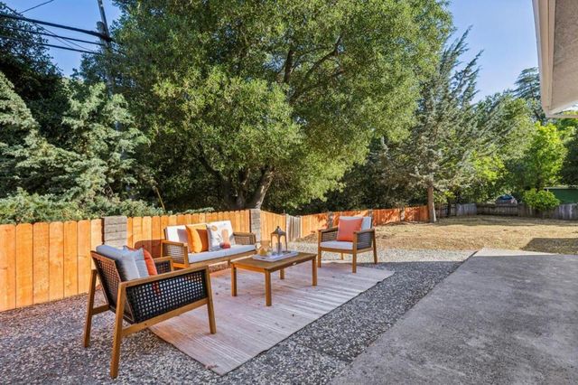 21531 Almaden Road, San Jose, CA 95120