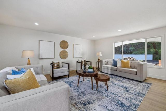 21531 Almaden Road, San Jose, CA 95120