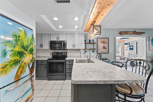 2571 CYPRUS DRIVE 1-101, Palm Harbor, FL 34684