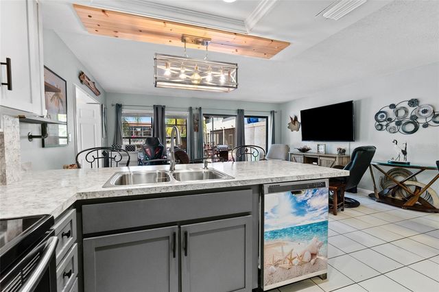 2571 CYPRUS DRIVE 1-101, Palm Harbor, FL 34684