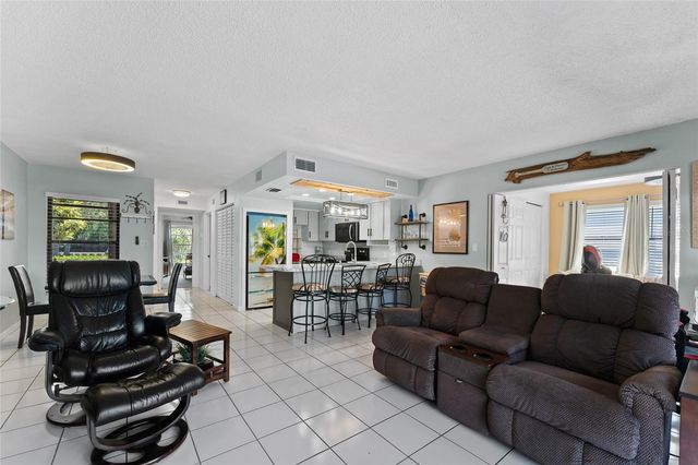 2571 CYPRUS DRIVE 1-101, Palm Harbor, FL 34684