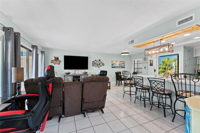 2571 CYPRUS DRIVE 1-101, Palm Harbor, FL 34684