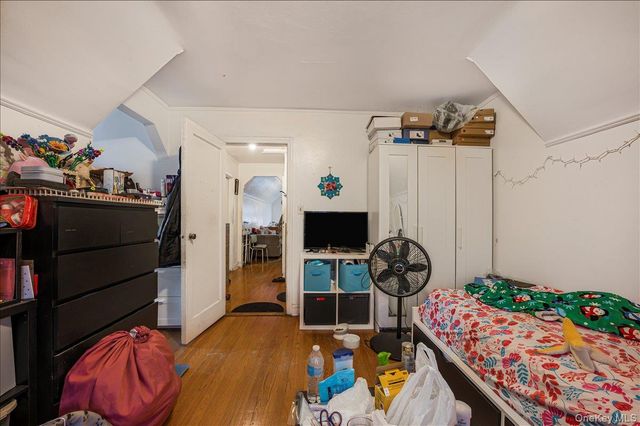 171-08 84th Road, Jamaica Hills, NY 11432