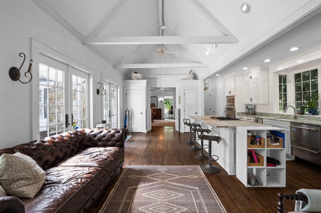 703 Fleetwood Drive, Lookout Mountain, TN 37350