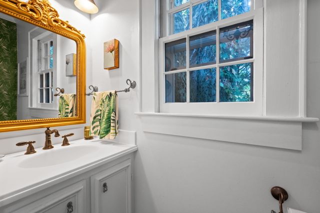 703 Fleetwood Drive, Lookout Mountain, TN 37350