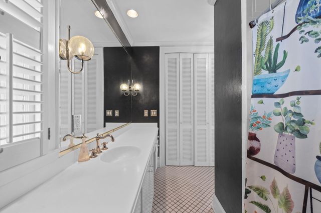 703 Fleetwood Drive, Lookout Mountain, TN 37350