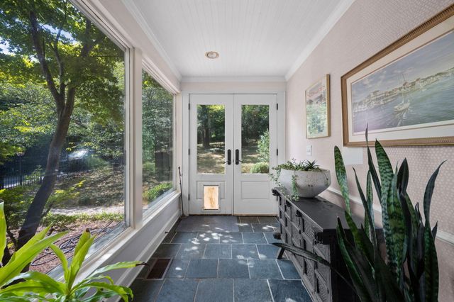 703 Fleetwood Drive, Lookout Mountain, TN 37350