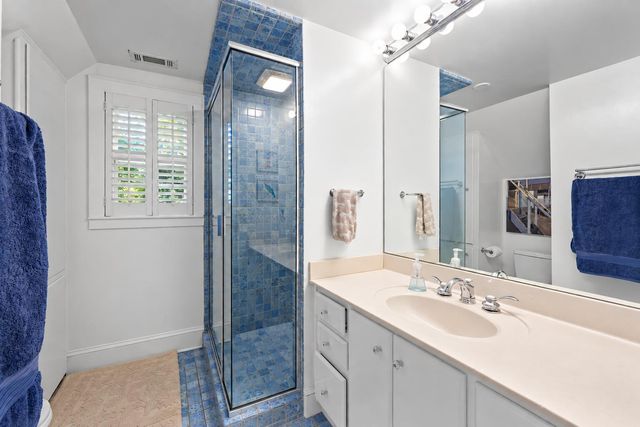 703 Fleetwood Drive, Lookout Mountain, TN 37350