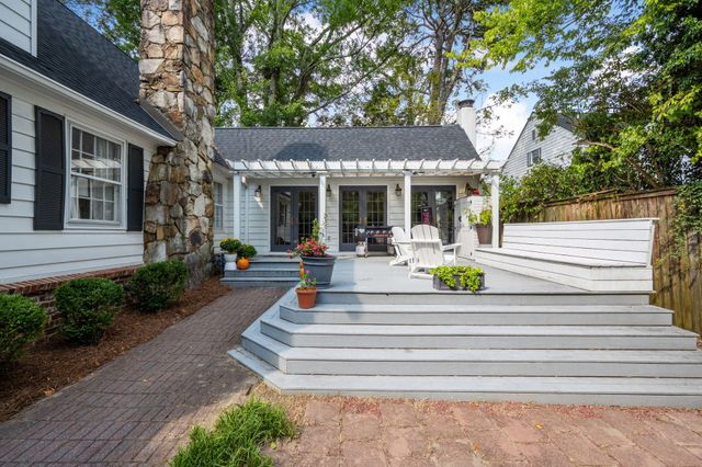 703 Fleetwood Drive, Lookout Mountain, TN 37350