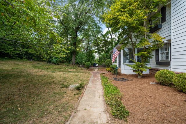 703 Fleetwood Drive, Lookout Mountain, TN 37350