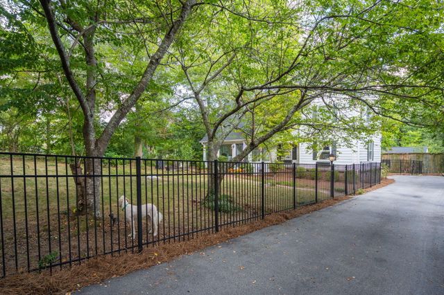 703 Fleetwood Drive, Lookout Mountain, TN 37350