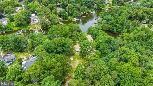 182 WALDO RD, Pasadena, MD 21122