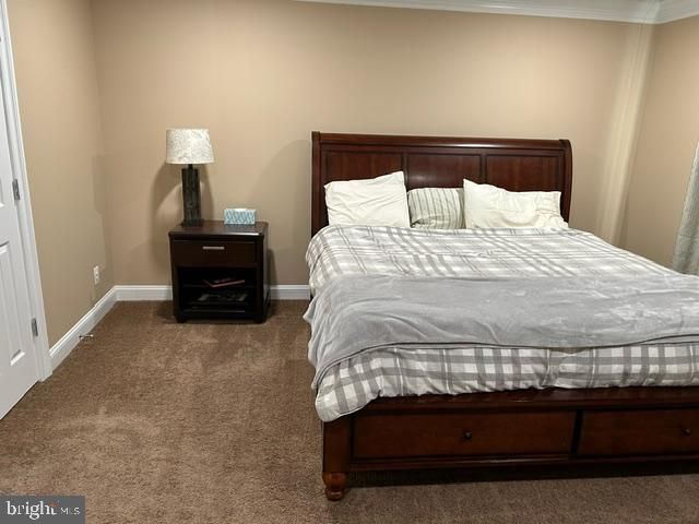 25563 TAYLOR CRESCENT DR, Chantilly, VA 20152