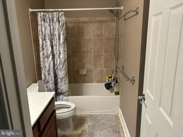 25563 TAYLOR CRESCENT DR, Chantilly, VA 20152