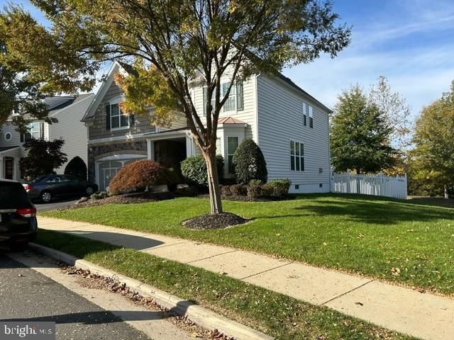 25563 TAYLOR CRESCENT DR, Chantilly, VA 20152