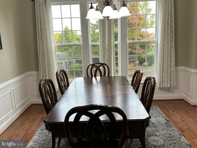 25563 TAYLOR CRESCENT DR, Chantilly, VA 20152