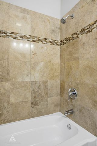 1301 N Waller Avenue, Chicago, IL 60651