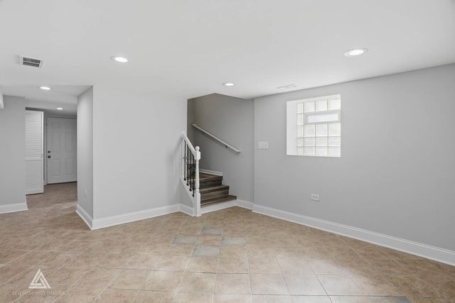 1301 N Waller Avenue, Chicago, IL 60651