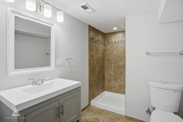 1301 N Waller Avenue, Chicago, IL 60651