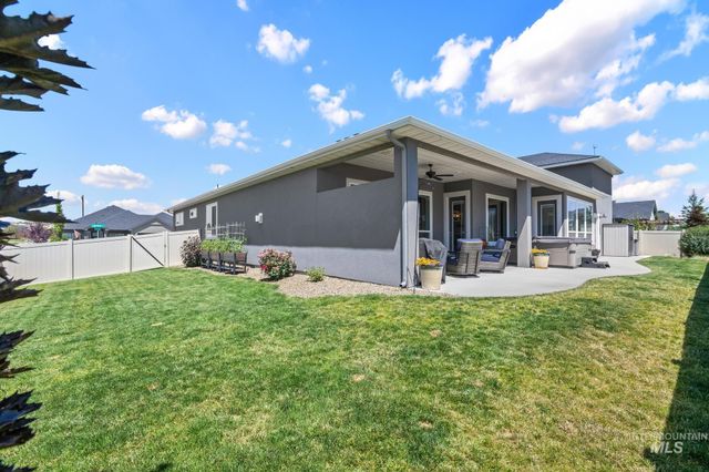 9931 W Aviara Dr, Star, ID 83669