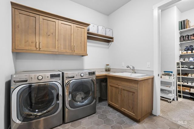 9931 W Aviara Dr, Star, ID 83669