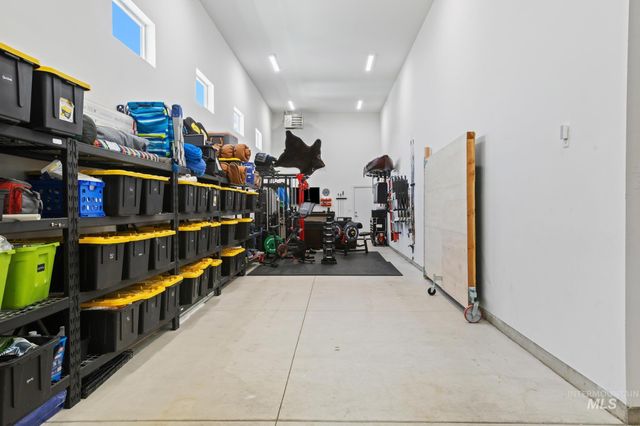 9931 W Aviara Dr, Star, ID 83669