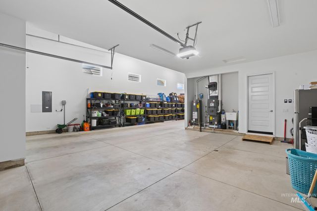 9931 W Aviara Dr, Star, ID 83669