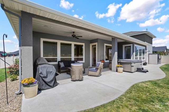 9931 W Aviara Dr, Star, ID 83669