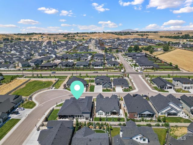 9931 W Aviara Dr, Star, ID 83669