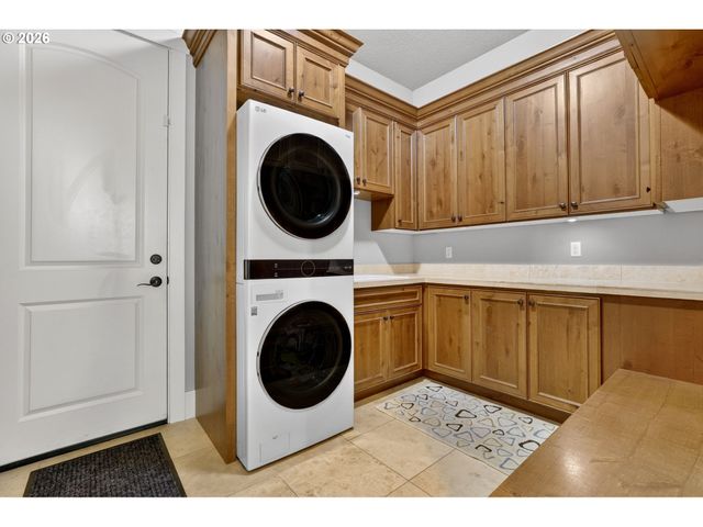 12397 Se BARI Ave, Happy Valley, OR 97086