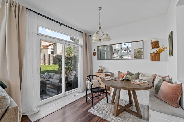 937 Mesa Drive, Lake In The Hills, IL 60156