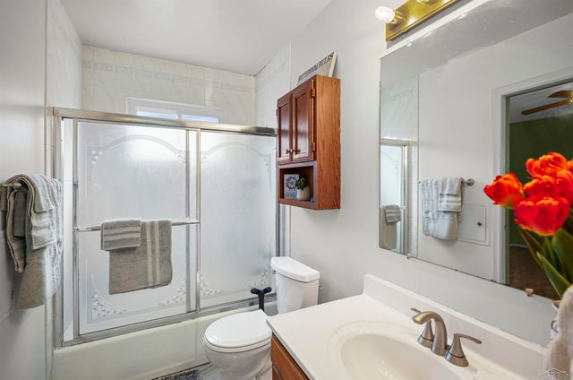 5425 Westchester Drive, Flint Twp, MI 48532