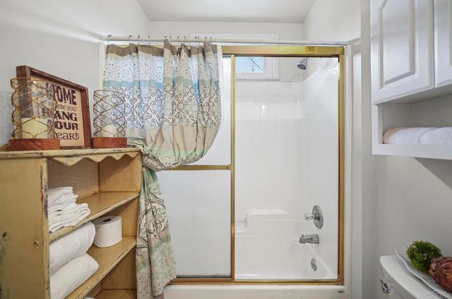 5425 Westchester Drive, Flint Twp, MI 48532