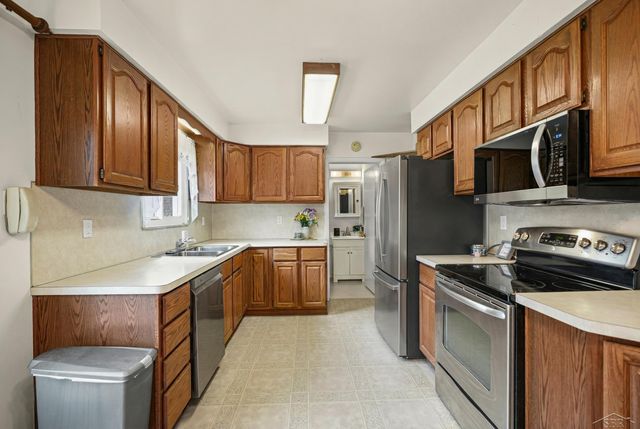 5425 Westchester Drive, Flint Twp, MI 48532