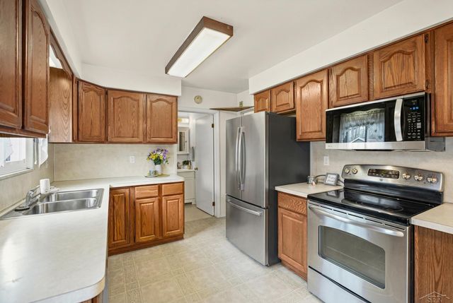 5425 Westchester Drive, Flint Twp, MI 48532