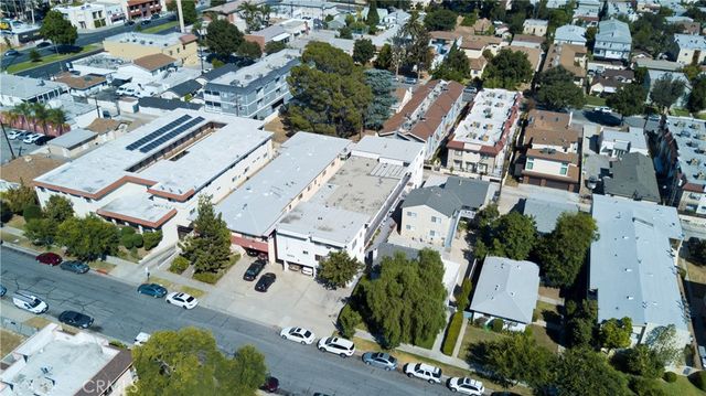 1052 Elm Avenue, Glendale, CA 91201