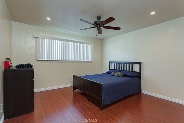 1052 Elm Avenue, Glendale, CA 91201