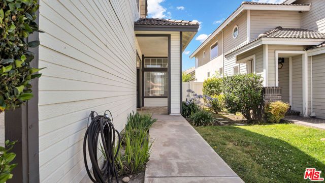14253 Stanislaus Court, Fontana, CA 92336
