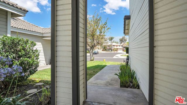 14253 Stanislaus Court, Fontana, CA 92336