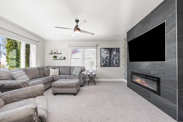 304 Fredonia AVENUE, Fredonia, WI 53021