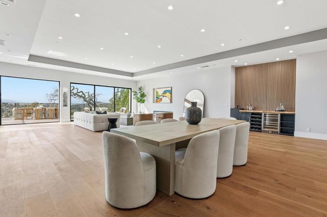 15860 Jackson Oaks Drive, Morgan Hill, CA 95037