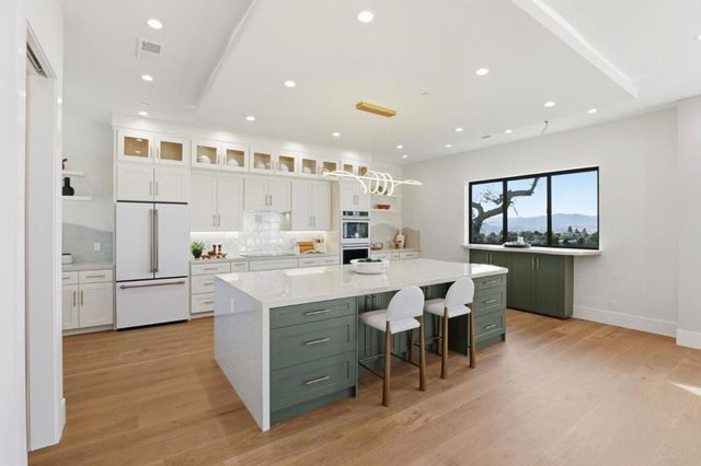 15860 Jackson Oaks Drive, Morgan Hill, CA 95037