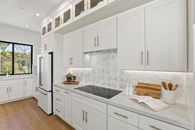 15860 Jackson Oaks Drive, Morgan Hill, CA 95037