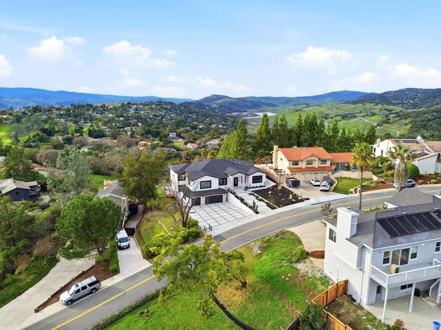 15860 Jackson Oaks Drive, Morgan Hill, CA 95037