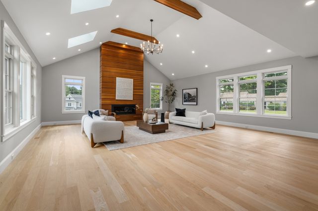 55 Crestview Rd, Belmont, MA 02478