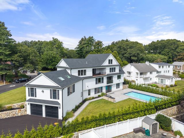 55 Crestview Rd, Belmont, MA 02478