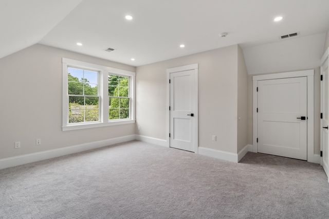 55 Crestview Rd, Belmont, MA 02478